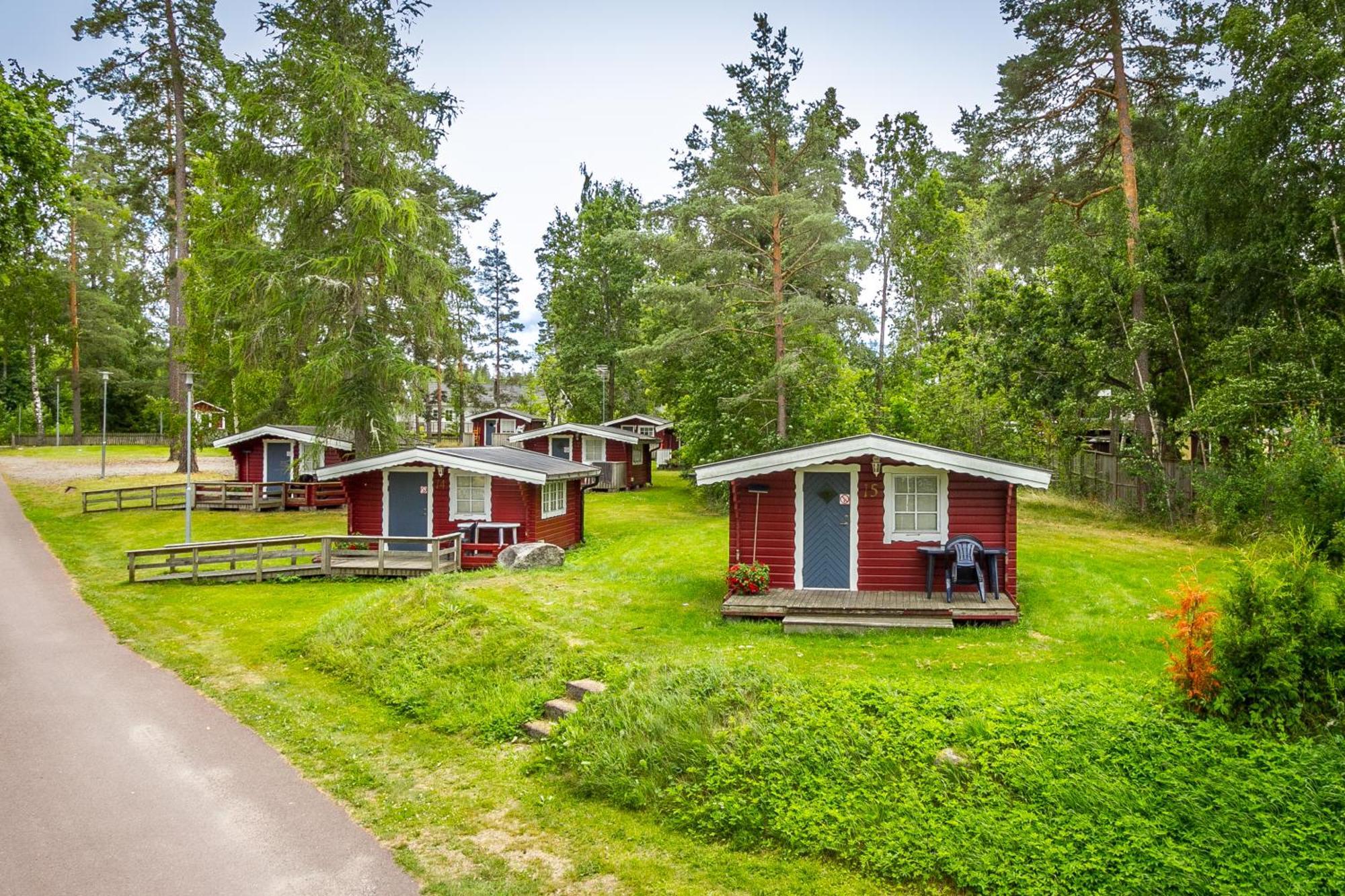 Kristinehamn Herrgårdscamping&Stugor Exterior foto